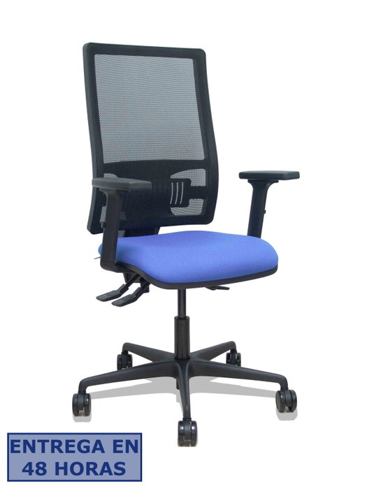 PIQUERAS Y CRESPO Silla Bormate con Mecanismo Asincro, Respaldo de Malla Negra y Asiento Azul Claro