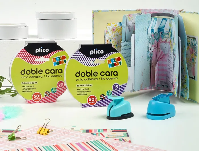 Plico Cinta Adhesiva de Doble Cara, 15 mm x 20 m, Transparente y Extra Fina, para Manualidades, Pegado de Papel, Cartón, Textil y EVA, No Amarillea, Ideal para Uso Escolar