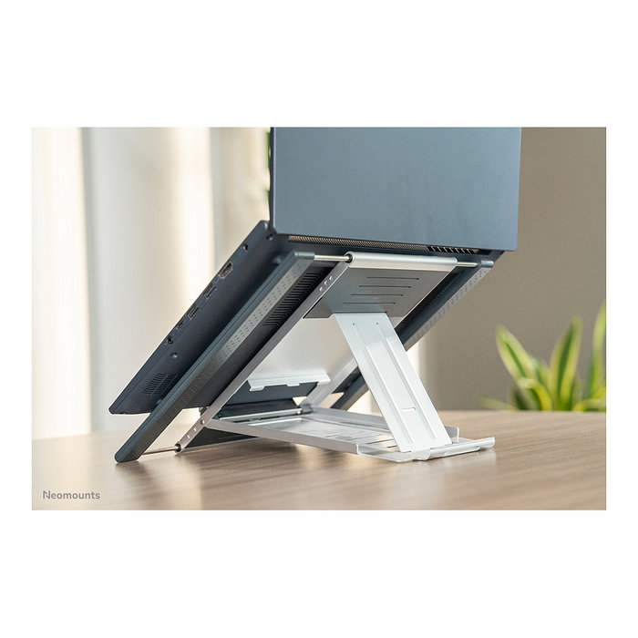 Newstar Soporte Articulado para Portátil y Tablet NSLS100, Ajustable 10-22 Pulgadas, Plegable, Hasta 5 KG, Plata, Aluminio