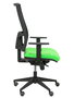 Silla de oficina Horna con mecanismo Sincro tapizada con Tela color Pistacho y malla color Negro. Equipada con lumbar 1D, Brazos 1D y Ruedas de parqué