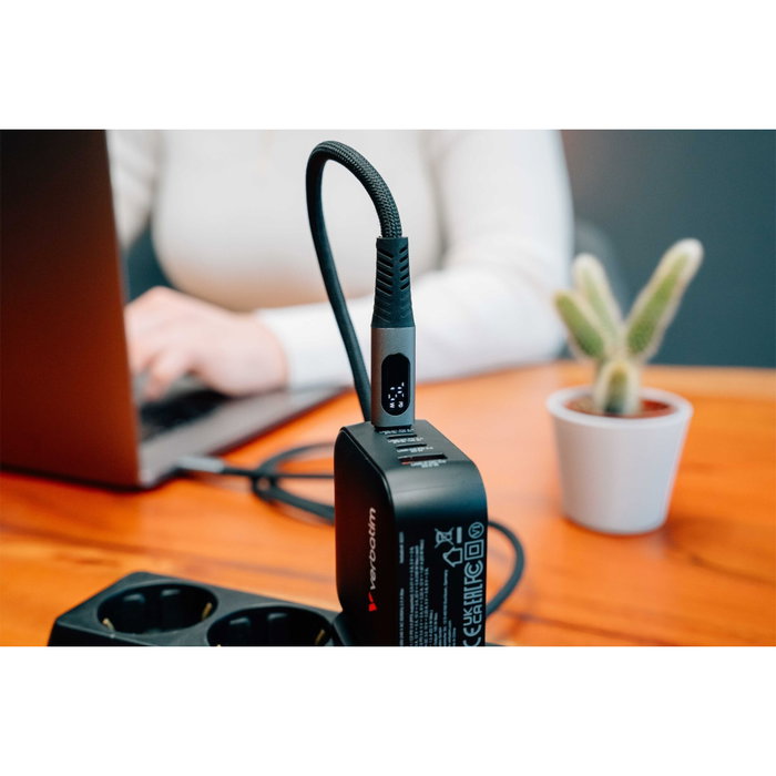 Verbatim Sync & Charge USB-C a USB-C 240W 40 Gbps con Pantalla 120 cm