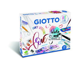 Set Juego Giotto Art Lab Fancy Lettering 10X Giotto Turbo Soft Brush 12X Giotto 30Mm Giotto Acuarelas 1X Giotto Turbo Maxi Color Negro 1X Giotto Happy Gomma 1X Lápiz De Grafito 1X Sacapuntas De Metal 1 Bloc De Canson Lettering De 20 Hojas En Formato A4 1X
