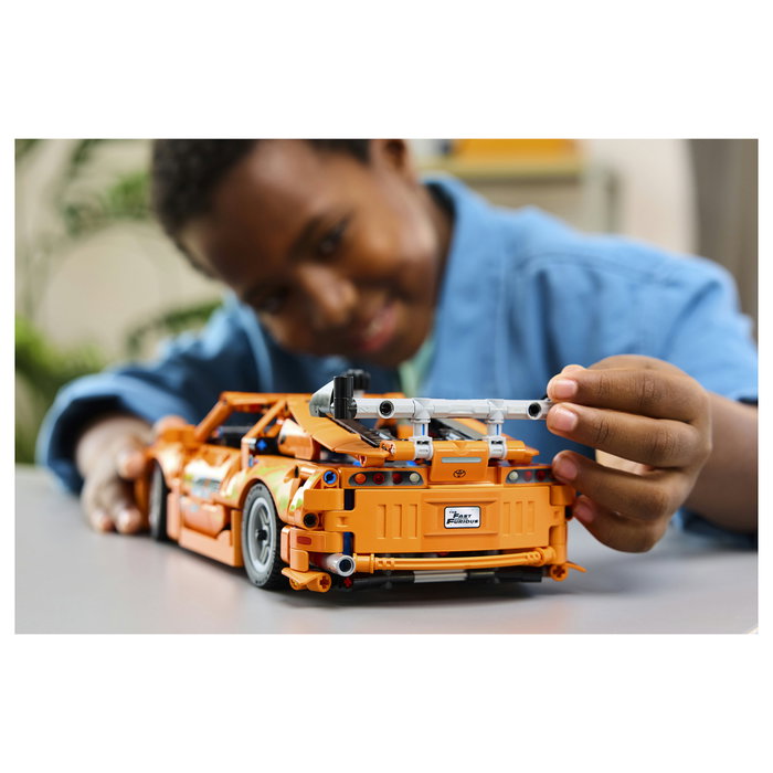 LEGO Technic Fast and Furious Toyota Supra MK4 42204 LEGO Technic Fast and Furious Toyota Supra MK4 42204