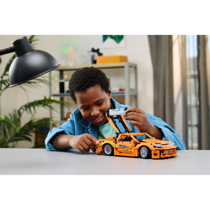 LEGO Technic Fast and Furious Toyota Supra MK4 42204 LEGO Technic Fast and Furious Toyota Supra MK4 42204