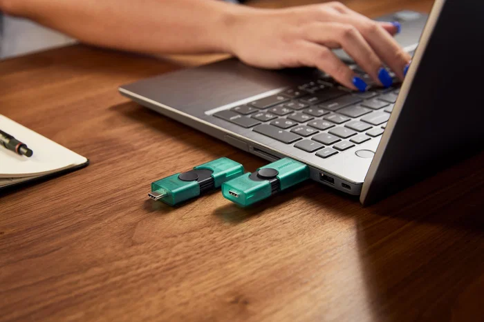 Kingston DataTraveler Duo G2 256 GB USB-A y USB-C