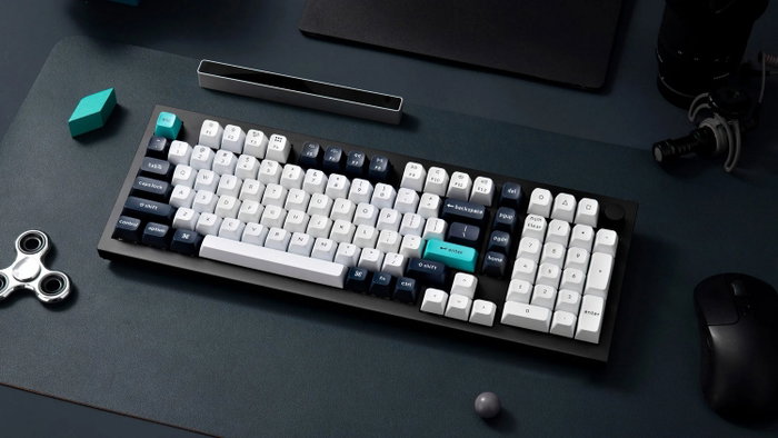 Keychron Q5M-M1 Teclado Gaming 96% Red Switch RGB Hot-Swap White-Black