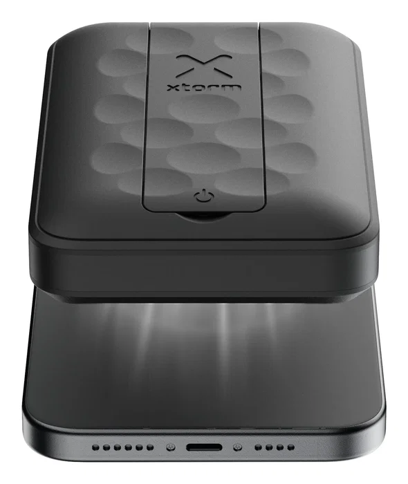 Xtorm FS5W101 Powerbank Cargador Inalámbrico Magnético 10000 mAh con Soporte y Pantalla LED - MagCharge Ultra 15W Compatible MagSafe para iPhone - Negro