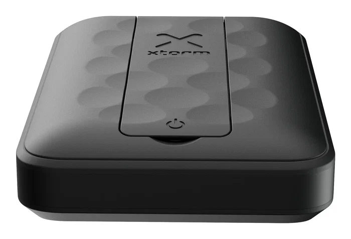 Xtorm FS5W101 Powerbank Cargador Inalámbrico Magnético 10000 mAh con Soporte y Pantalla LED - MagCharge Ultra 15W Compatible MagSafe para iPhone - Negro