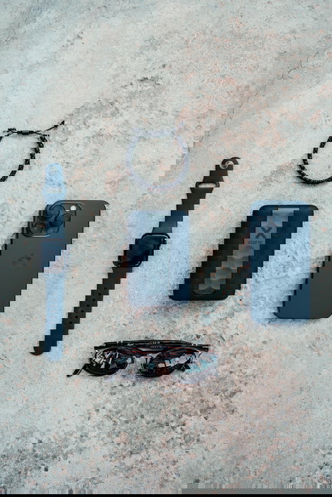 Xtorm FS5W101 Powerbank Cargador Inalámbrico Magnético 10000 mAh con Soporte y Pantalla LED - MagCharge Ultra 15W Compatible MagSafe para iPhone - Negro