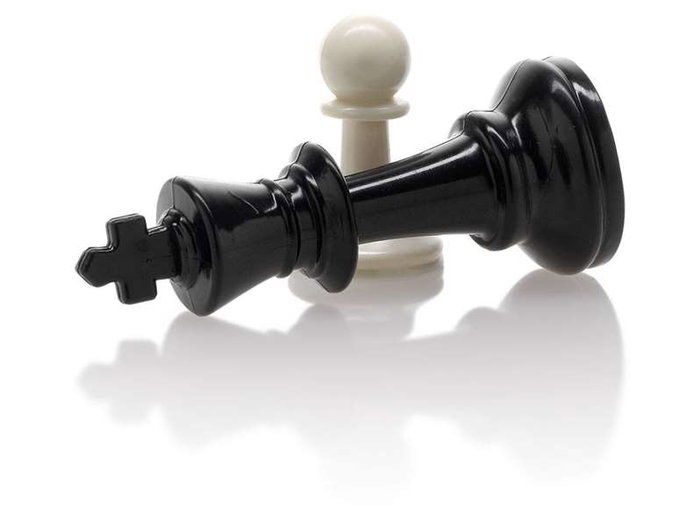 Cayro Set de Ajedrez Nº4 en Caja de Madera para Todas las Edades con Múltiples Idiomas Incluidos