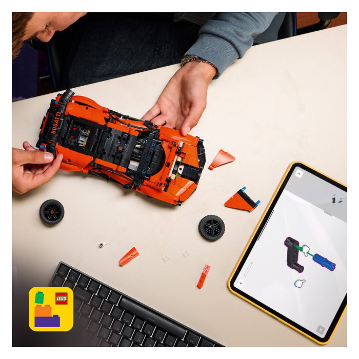 LEGO Technic Bugatti Chiron Pur Sport Hypercar 42222 LEGO Technic Bugatti Chiron Pur Sport Hypercar 42222