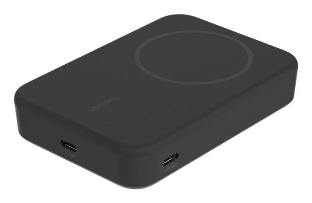 Belkin BPD008BTBK BoostCharge Pro Cargador Inalámbrico Magnético MagSafe de 15W con Carga Rápida y Qi2, Compatible con iPhone 15/14/13/12, Incluye Cable USB-C, Negro