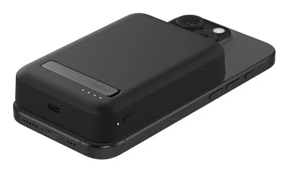 Belkin BPD008BTBK BoostCharge Pro Cargador Inalámbrico Magnético MagSafe de 15W con Carga Rápida y Qi2, Compatible con iPhone 15/14/13/12, Incluye Cable USB-C, Negro