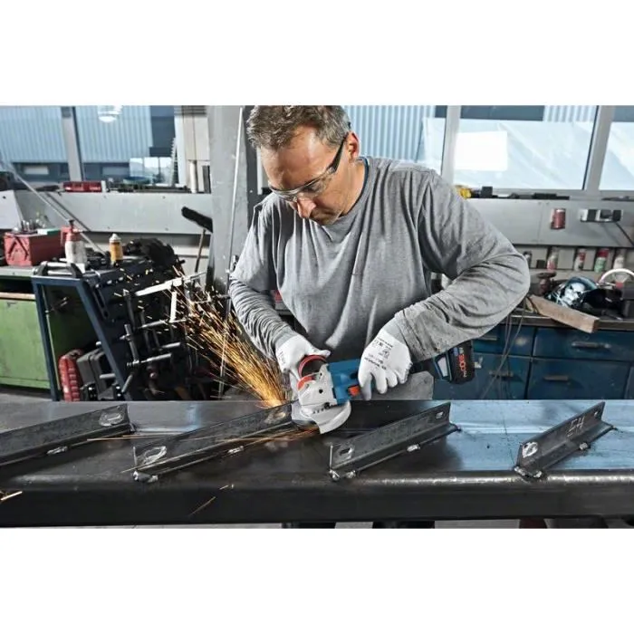 Bosch Professional Amoladora GWX 18V-15 C Kit con 2 Baterías 5.5Ah ProCORE18V, Cargador GAL 1880 CV y L-Boxx Bosch Professional Amoladora GWX 18V-15 C Kit con 2 Baterías 5.5Ah ProCORE18V, Cargador GAL 1880 CV y L-Boxx