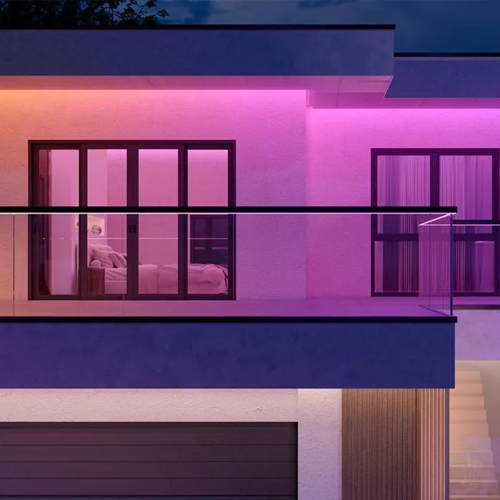 Philips Hue Tira LED para Exteriores 10 Metros 3000 Lm PHI8721103089212 - Flujo Luminoso, Iluminación Ajustable y Duradera