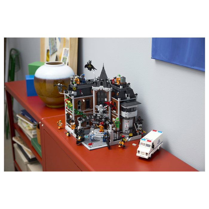 LEGO 76300 DC S.H. Batman - Arkham Asylum