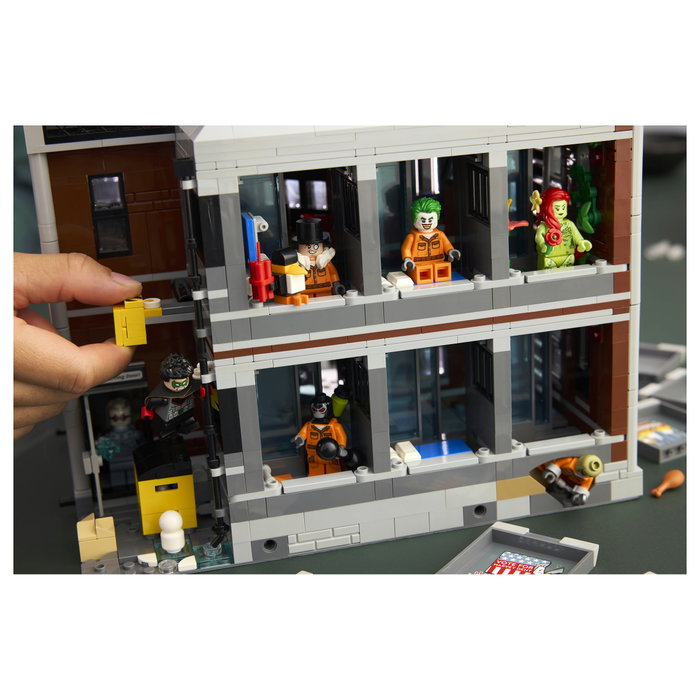 LEGO 76300 DC S.H. Batman - Arkham Asylum
