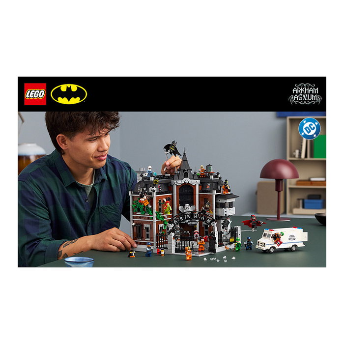 LEGO 76300 DC S.H. Batman - Arkham Asylum