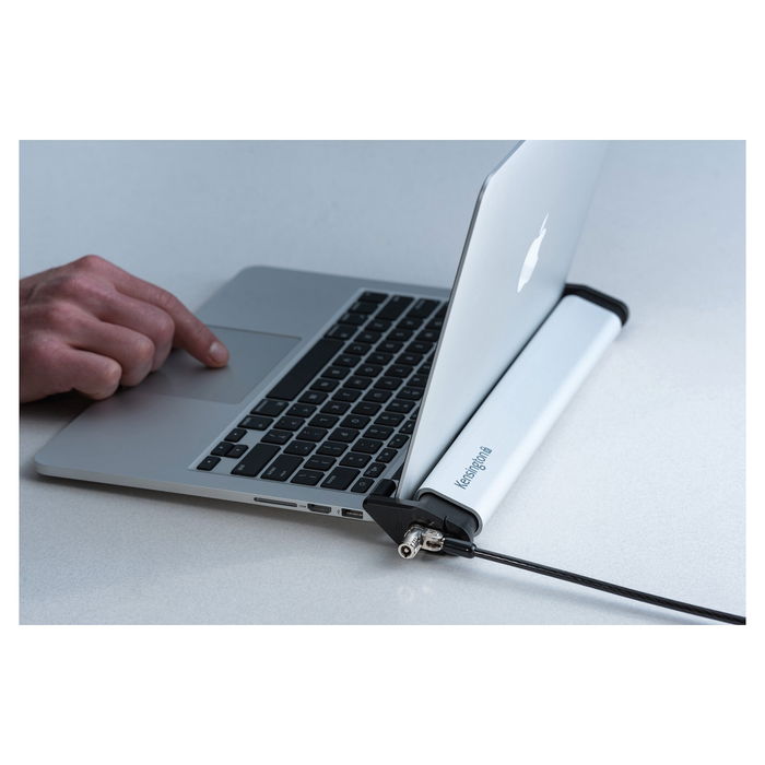 Kensington Estación de Anclaje de Portátil para Pantallas de 11-15.6 Pulgadas, Aluminio Plata