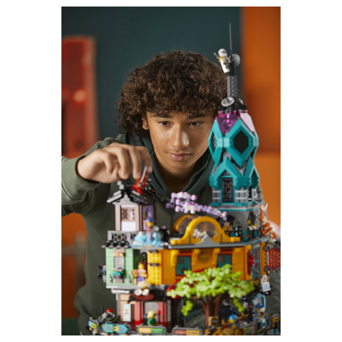 LEGO Ninjago Jardines de la Ciudad de NINJAGO 71741