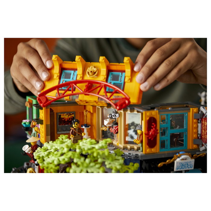 LEGO Ninjago Jardines de la Ciudad de NINJAGO 71741