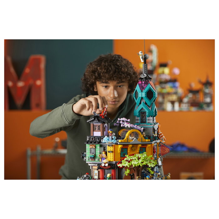 LEGO Ninjago Jardines de la Ciudad de NINJAGO 71741