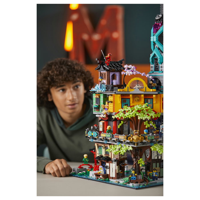 LEGO Ninjago Jardines de la Ciudad de NINJAGO 71741