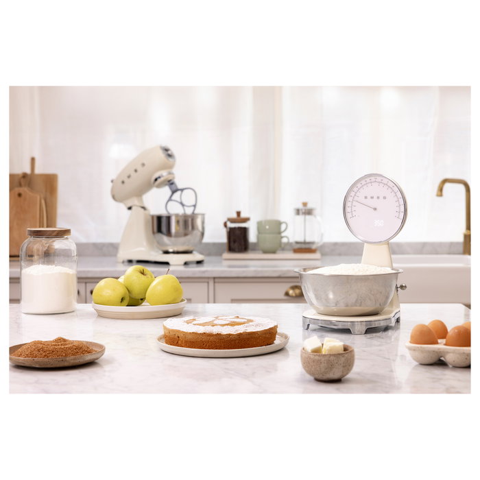 Smeg Báscula electrónica KSF01CRWW estilo 50's en color crema Smeg Báscula electrónica KSF01CRWW estilo 50's en color crema