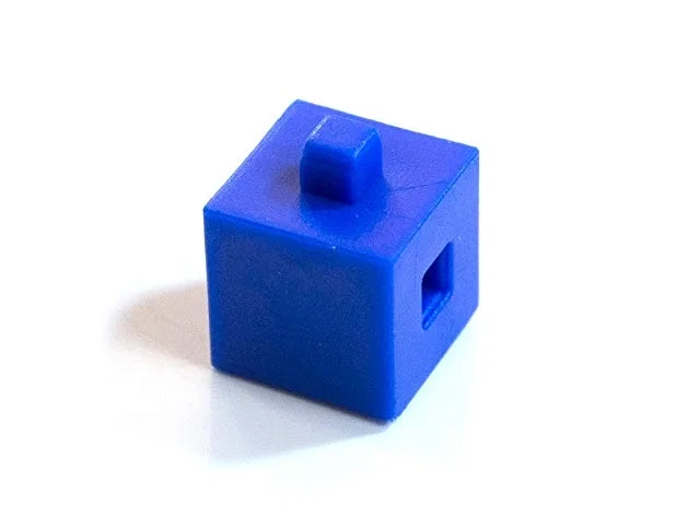 Miniland Bote de 100 Cubos Encajables de 2 cm en Colores Surtidos