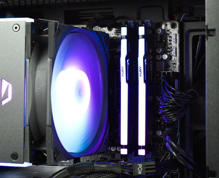 Komputronik Infinity R570 [J07] Ryzen 5 RTX 5060 Ti 16GB 32GB 2TB Black