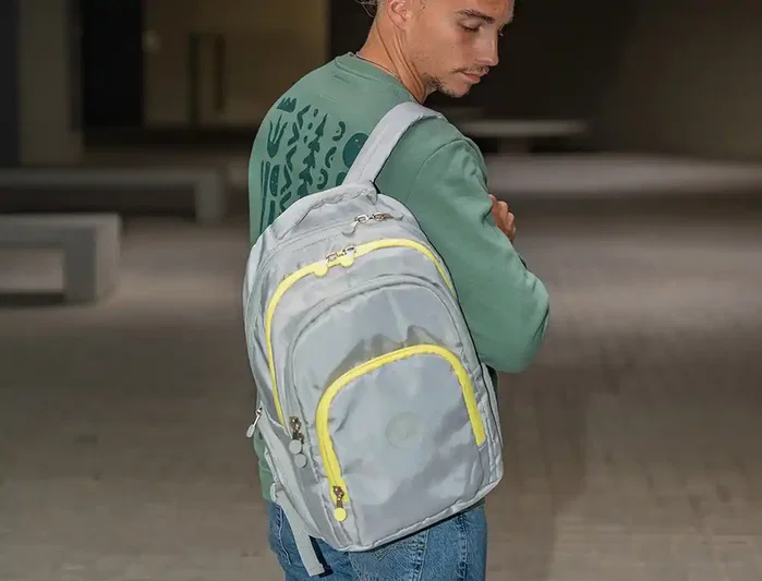 Antartik Mochila Fusion Flex Multibolsillo Gris 19L Antartik Mochila Fusion Flex Multibolsillo Gris 19L