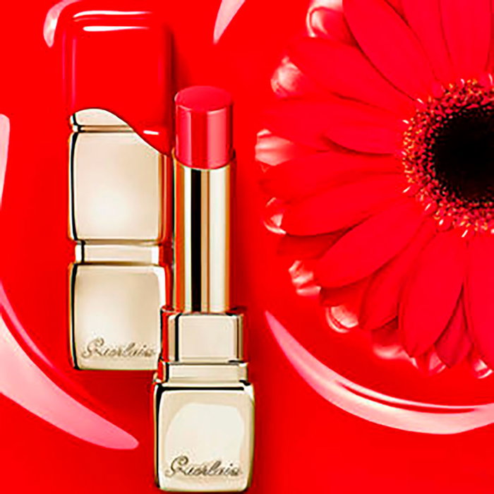 Guerlain KissKiss Shine Bloom Bálsamo Labial Color Wild Kiss #509 - Hidratación 24h, 95% Natural, 3.2g Guerlain KissKiss Shine Bloom Bálsamo Labial Color Wild Kiss #509 - Hidratación 24h, 95% Natural, 3.2g