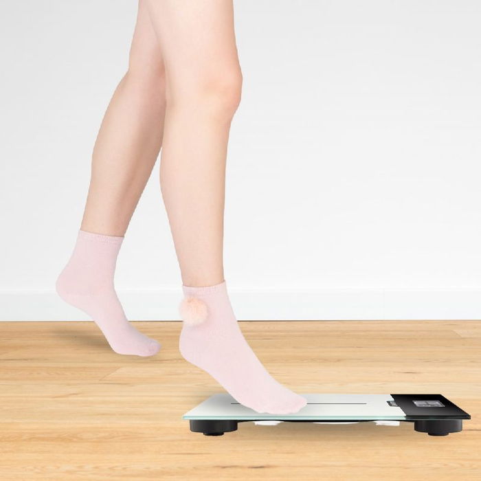 BLAUPUNKT Báscula de Baño Digital con Indicador de Temperatura y Superficie de Cristal Extraplano