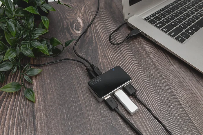 Digitus Hub USB 2.0 de 4 Puertos Negro y Plata DA-70220 Digitus Hub USB 2.0 de 4 Puertos Negro y Plata DA-70220