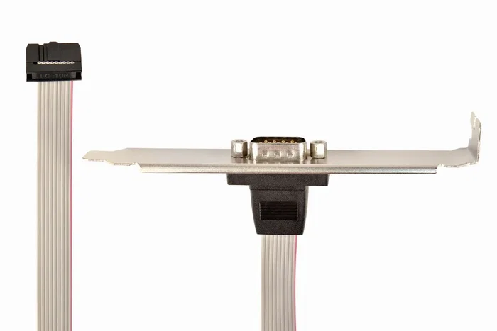 Gembird CCDB9RECEPTACLE - Bracket trasero adaptador puerto serie DB9M a VGA interno, cable plano IDC 10 pines, para añadir puerto serie al PC