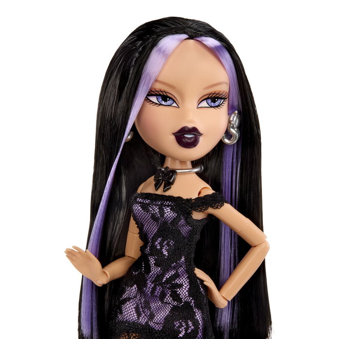 MGA Muñeca Jade + Camiseta Birthday Stylin Bratz