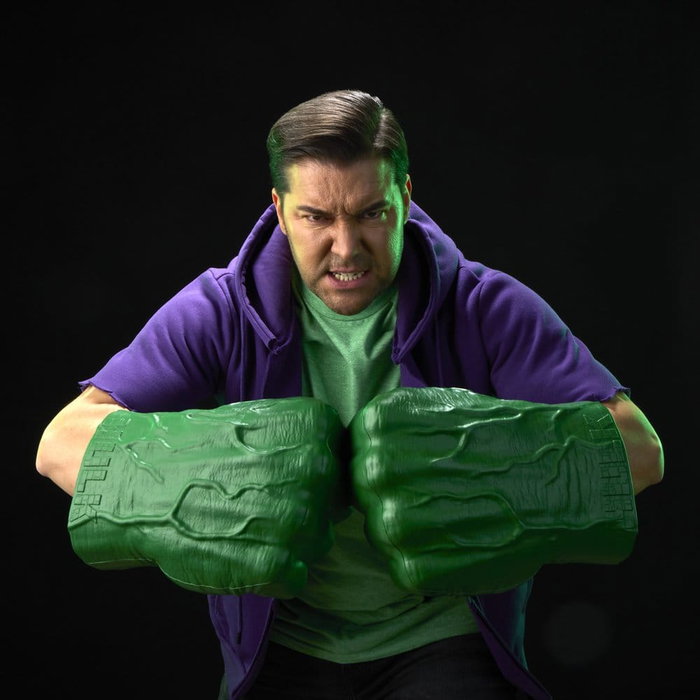Hasbro Puños Premium El Increíble Hulk Marvel Legends Series Hasbro Puños Premium El Increíble Hulk Marvel Legends Series