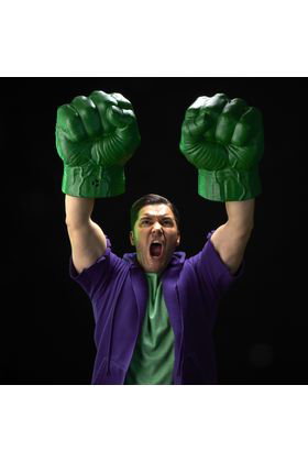 Hasbro Puños Premium El Increíble Hulk Marvel Legends Series