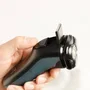 Taurus 3 Side Water Shave Afeitadora de Rotación para Hombres con 3 Cabezales en Negro y Azul