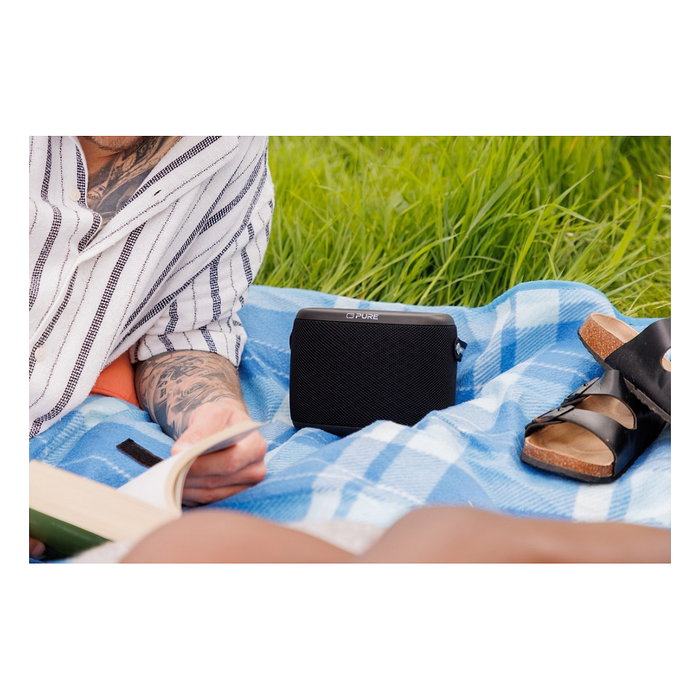 PURE Pure Woodland Altavoz para exteriores resistente al agua con FM/DAB+, negro PURE Pure Woodland Altavoz para exteriores resistente al agua con FM/DAB+, negro