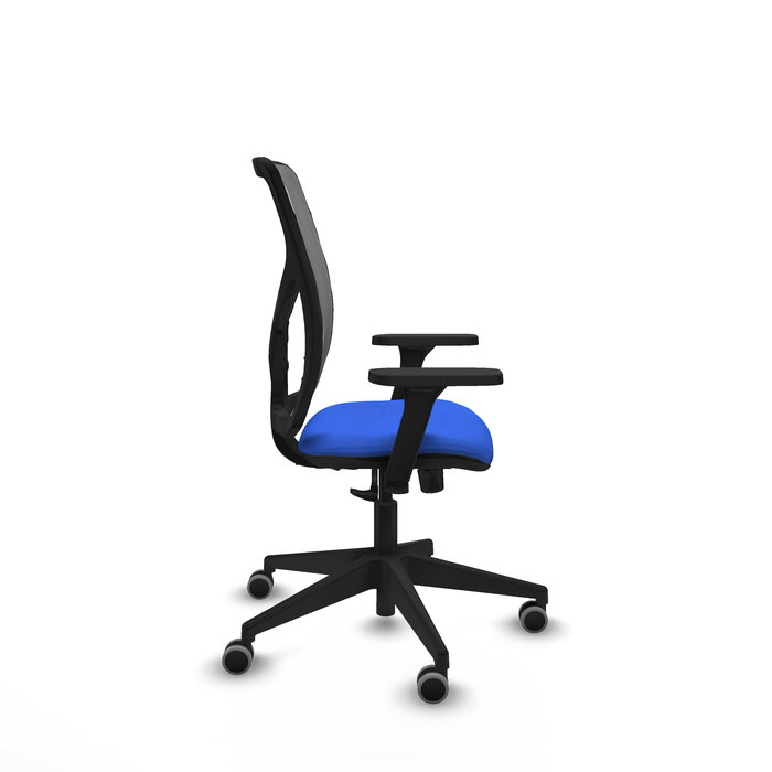 Silla de oficina Motilla con mecanismo Sincro tapizada con Tela color Azul y malla color Gris. Equipada con lumbar 1D, Brazos 3D y Ruedas 65 mm parqué