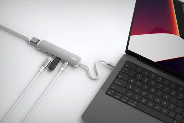 LINQ LQ49051 Hub 5 en 1 USB-C Pro para Portátil - HDMI 4K/60Hz, Carga PD 140W, 3x USB-C 10Gbps y 1x USB-A, Base de Aluminio, Gris y Blanco LINQ LQ49051 Hub 5 en 1 USB-C Pro para Portátil - HDMI 4K/60Hz, Carga PD 140W, 3x USB-C 10Gbps y 1x USB-A, Base de Aluminio, Gris y Blanco