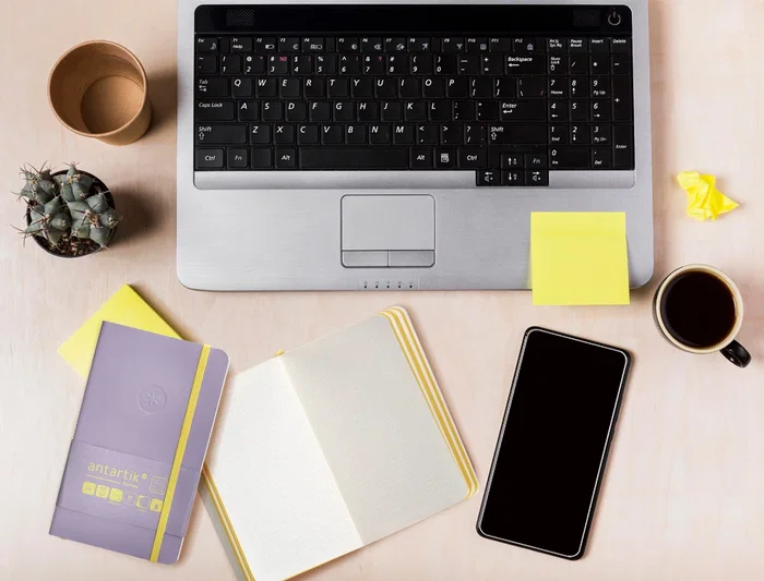 Antartik Cuaderno A6 Tapa Blanda Cuadriculado Morado y Amarillo 100 Hojas 80gr FSC Antartik Cuaderno A6 Tapa Blanda Cuadriculado Morado y Amarillo 100 Hojas 80gr FSC