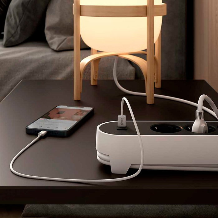 Simon Base múltiple de 5 tomas Schuko y 2 USB con interruptor de pie