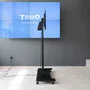 Tooq Soporte de Suelo Eléctrico UROS FSM03-B para TV 52-84 pulgadas