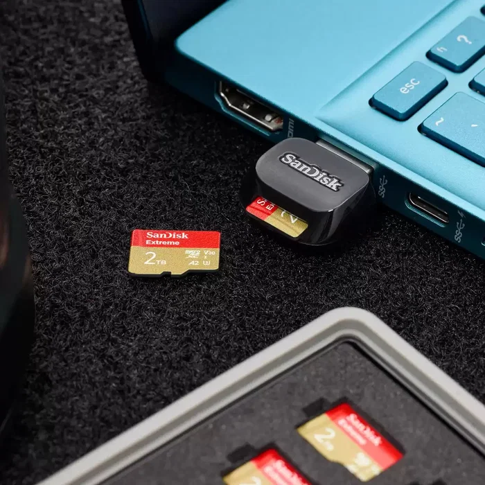 SanDisk SDDR-B731-GN6NN Lector de Tarjetas USB 3.2 Gen 1 Type-A, Compatible con MicroSD/SDHC/SDXC UHS-I, Negro, QuickFlow
