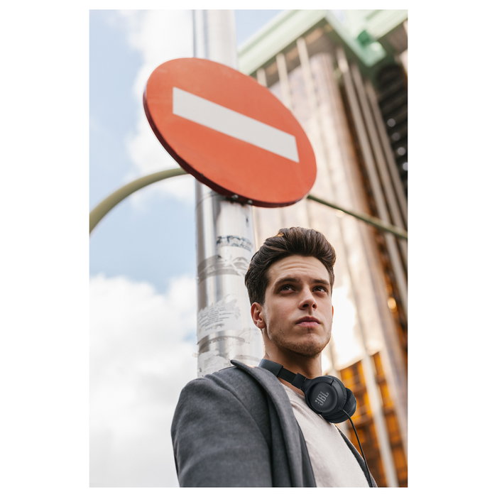 Jbl tune 500 negro auriculares pure bass cable plano sin enredos