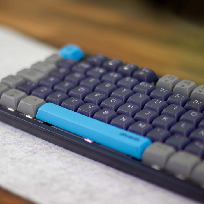 Phoenix Teclado Gaming Mecánico Compacto Royal 87 Teclas, Switches Outemu Brown, Keycaps PBT, Negro - Para Gaming y Oficina