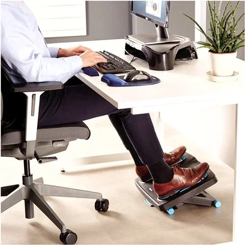 Fellowes Energizer Reposapiés con efecto masaje y balanceo Fellowes Energizer Reposapiés con efecto masaje y balanceo
