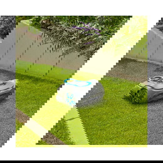 Gardena Robot cortacésped inteligente SILENO free para hasta 600 m2 Set, ideal para césped mediano y fácil de usar